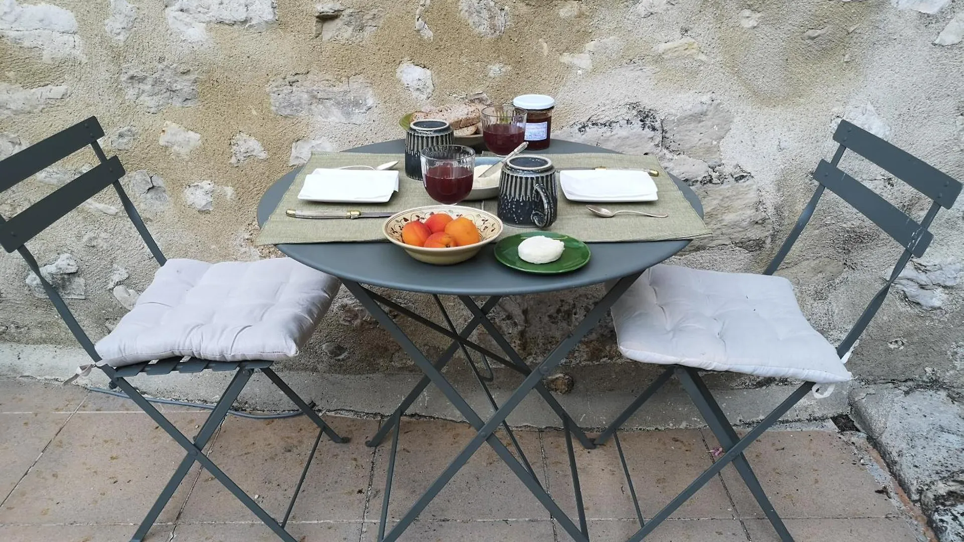 Mas Du Serre De Chabanas Apartment Grane 0*,  France